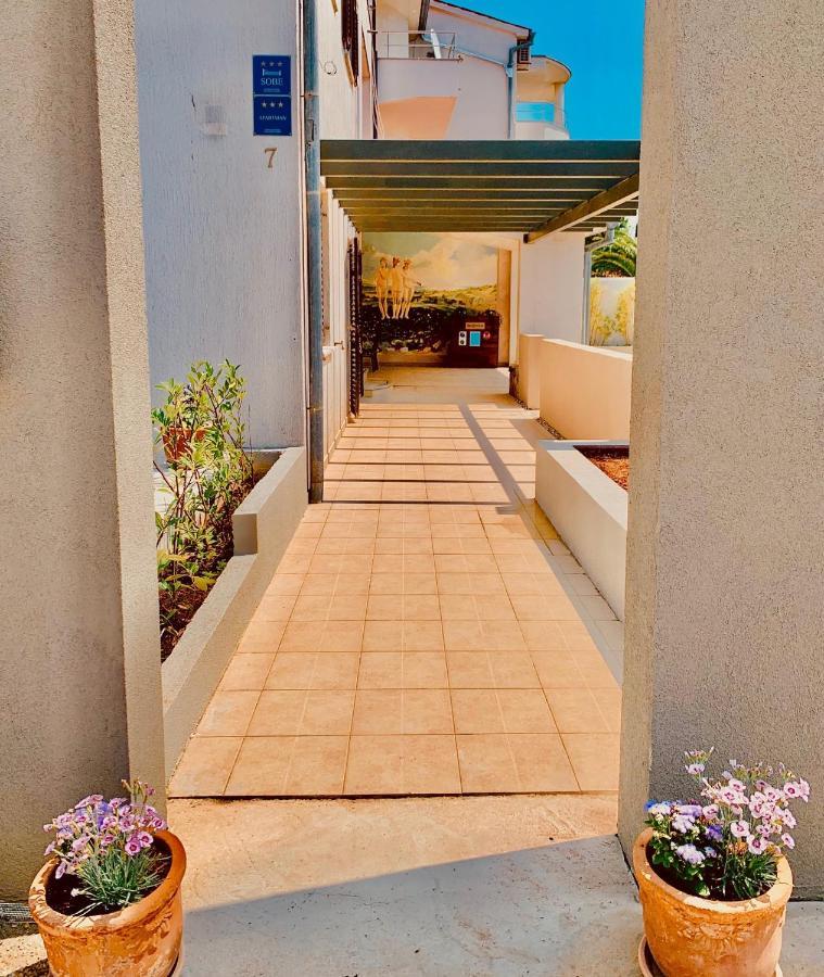 Linc Rooms & Apartments Banjole Εξωτερικό φωτογραφία
